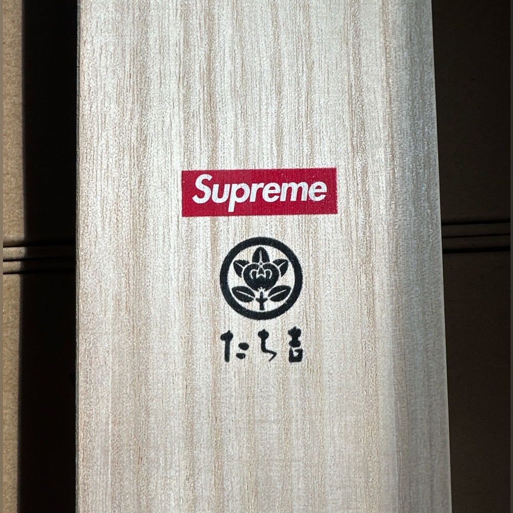 Supreme Chopsticks 🥢 (red)